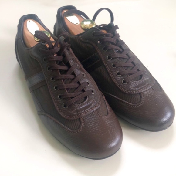 Louis Vuitton Authentic Leather Sneakers Sz 8 - Picture 5 of 14